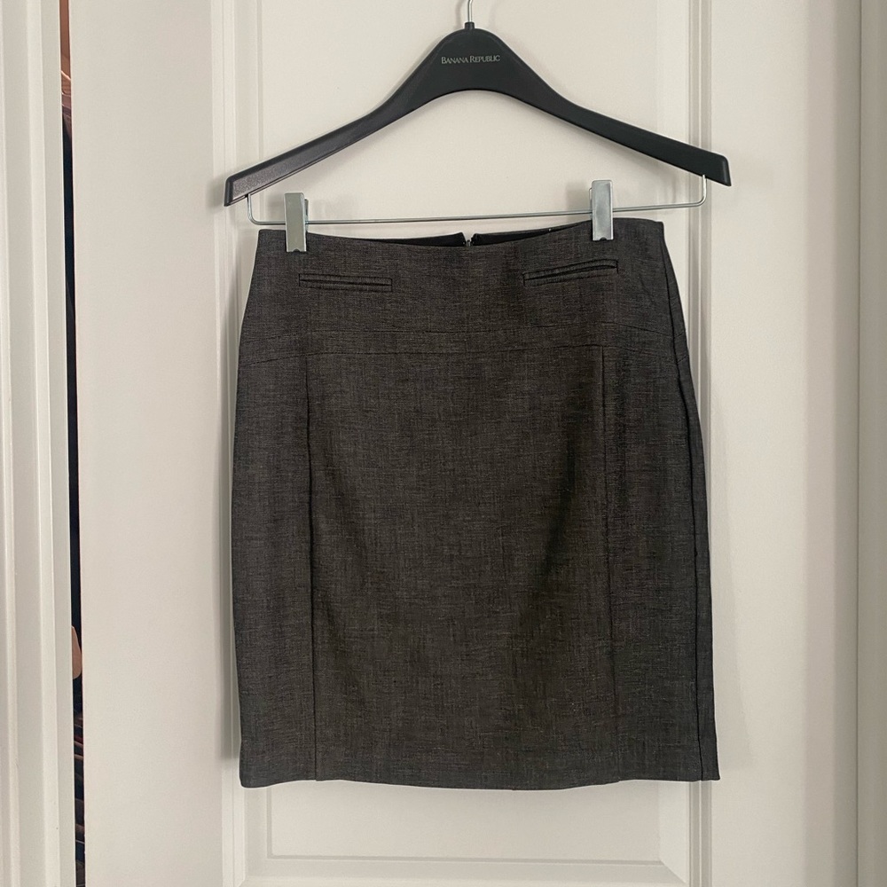 Express Dark Gray Skirt; Size 0